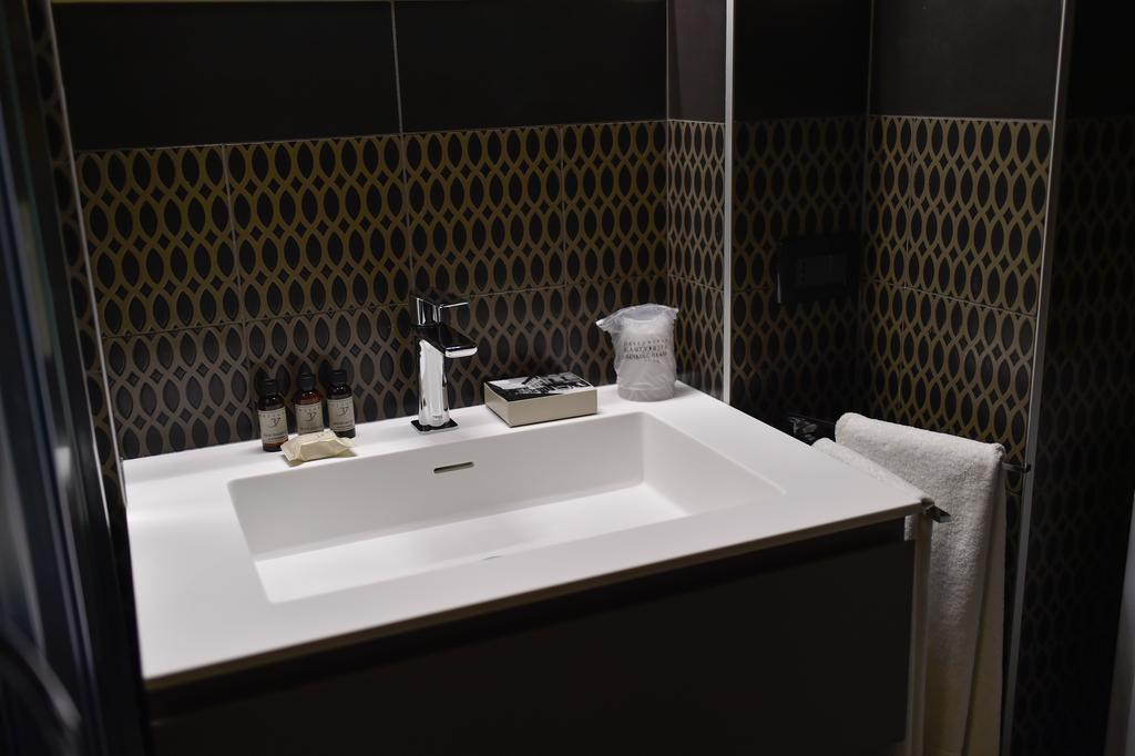 Palazzo Bovio - Boutique Apartments Падуа Екстериор снимка